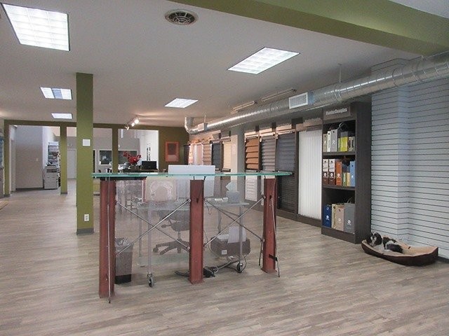 Hunter Douglas Dealer Image